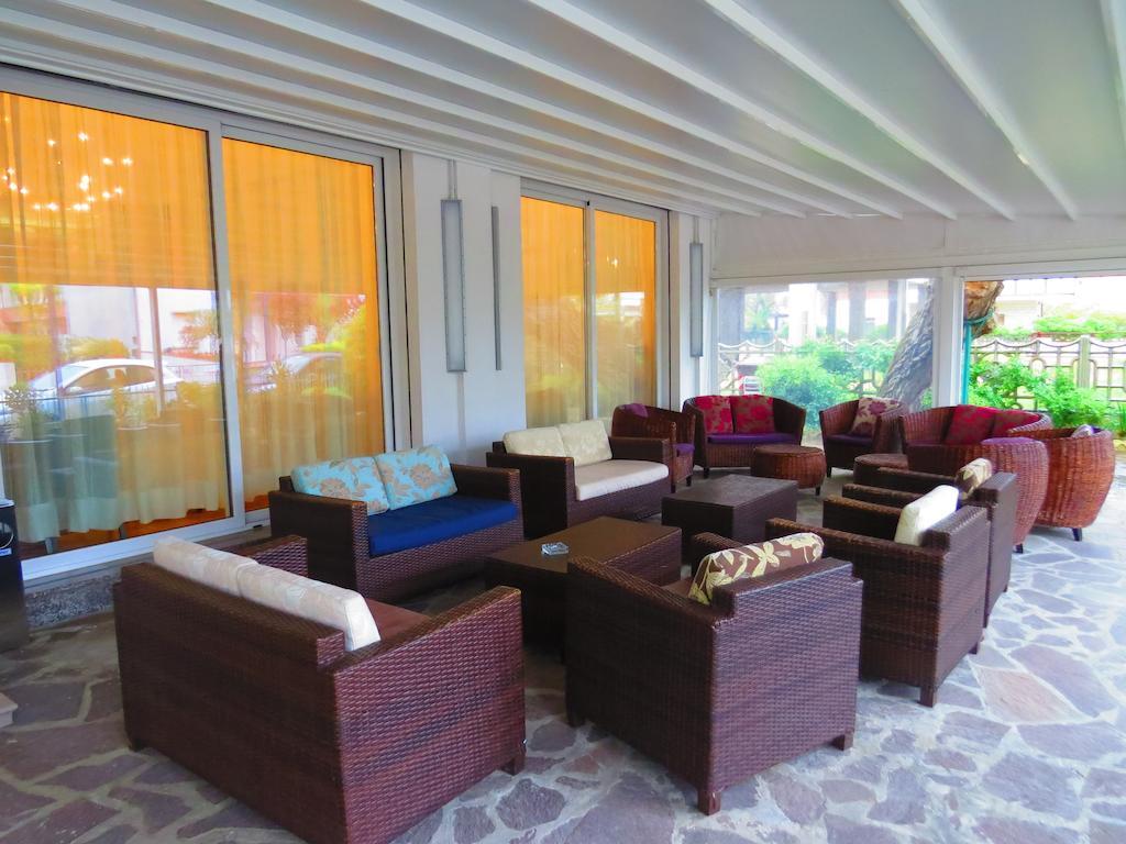 Hotel Vallechiara ลิโด ดิ ซาวิโอ ภายนอก รูปภาพ