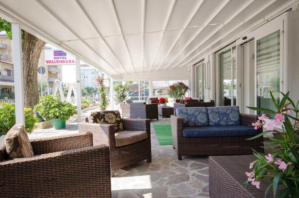 Hotel Vallechiara ลิโด ดิ ซาวิโอ ภายนอก รูปภาพ