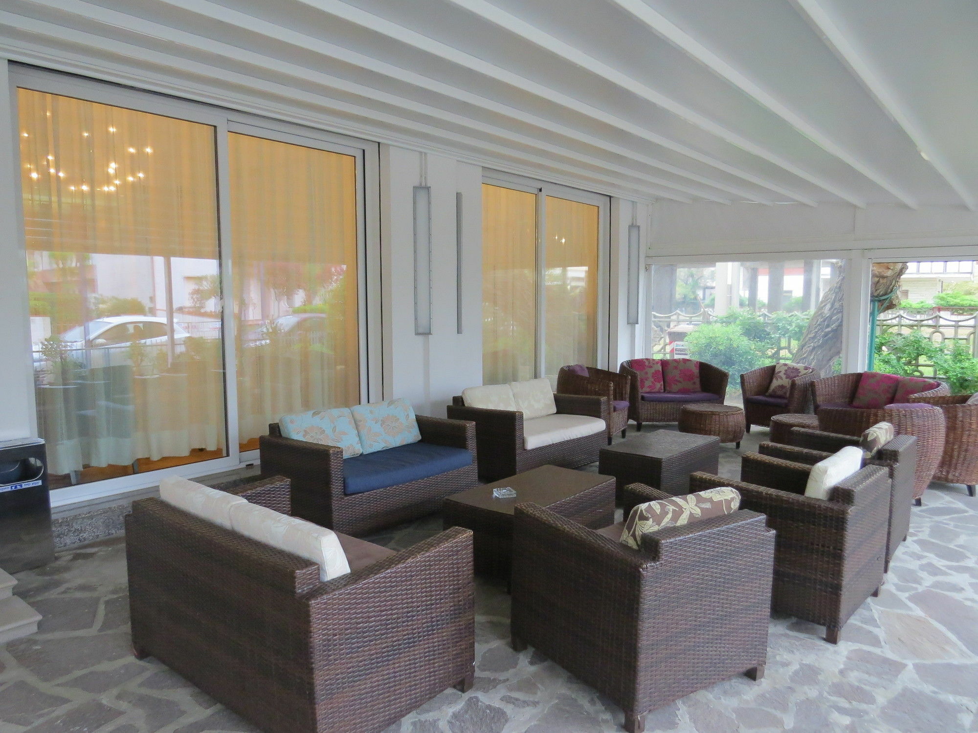 Hotel Vallechiara ลิโด ดิ ซาวิโอ ภายนอก รูปภาพ